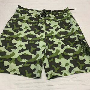 🌼 NO BOUNDARIES MENS SWIM CAMO SHORTS SIZE 36 🌼
